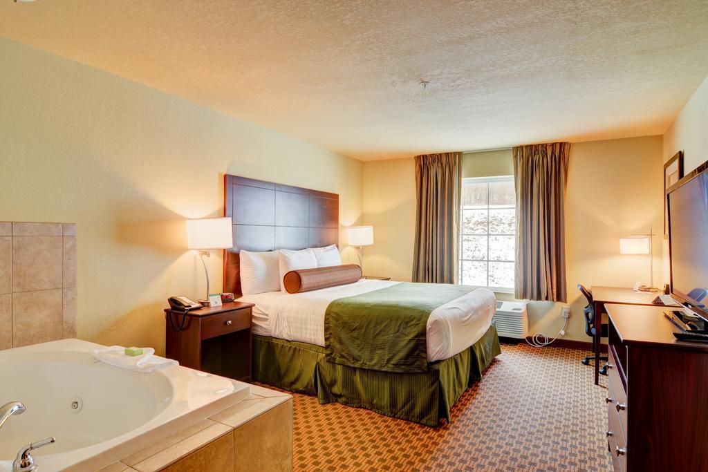 Cobblestone Hotel & Suites - Punxsutawney Kültér fotó