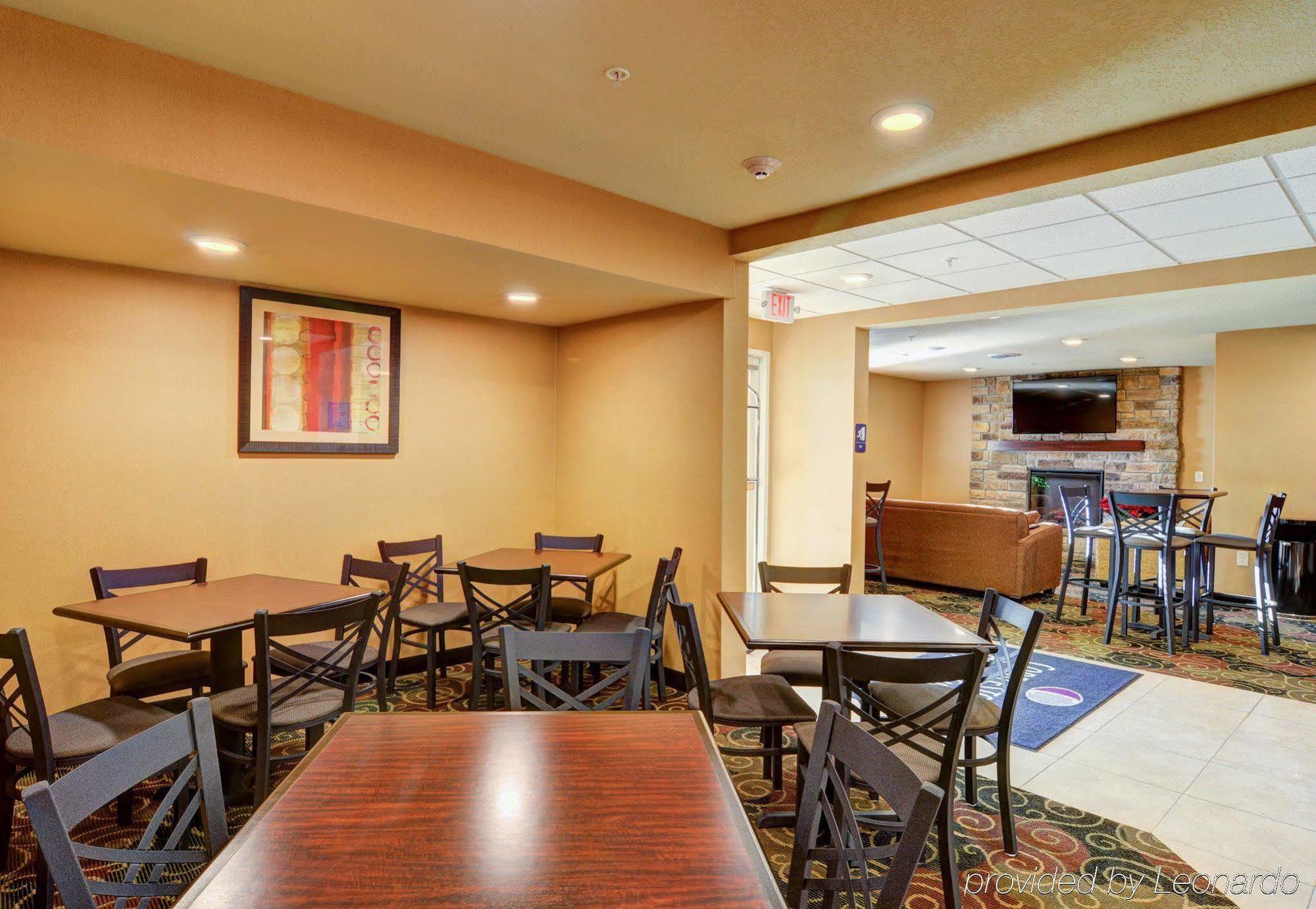 Cobblestone Hotel & Suites - Punxsutawney Kültér fotó
