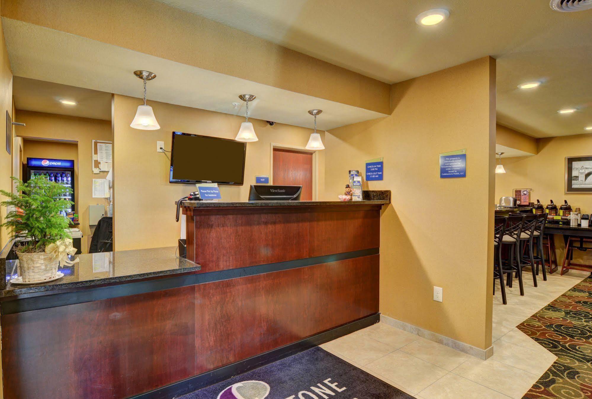 Cobblestone Hotel & Suites - Punxsutawney Kültér fotó