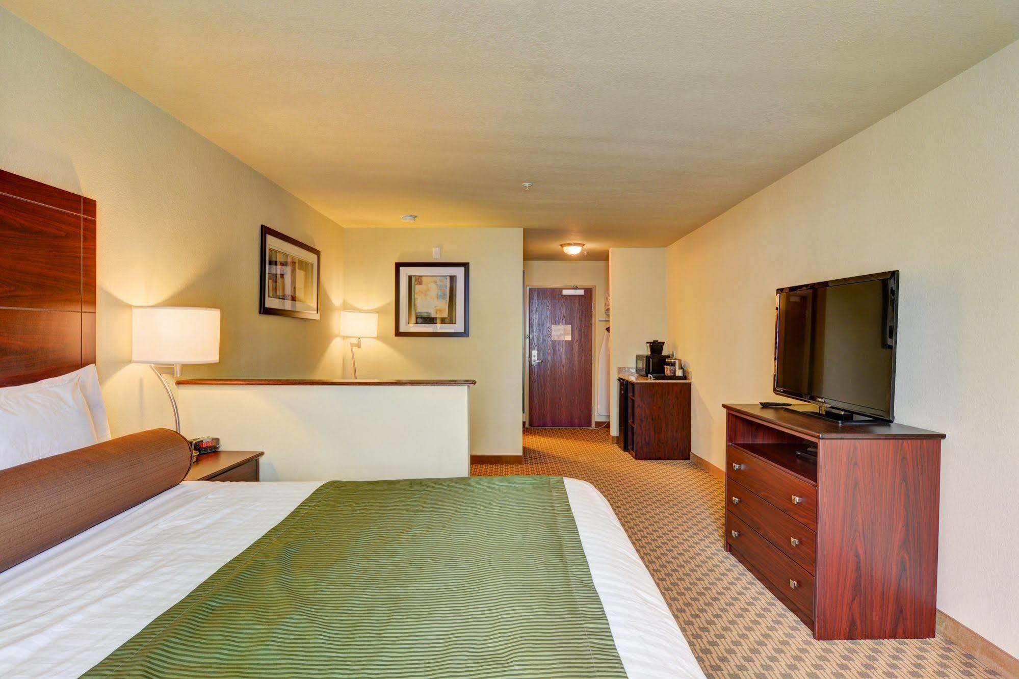 Cobblestone Hotel & Suites - Punxsutawney Kültér fotó